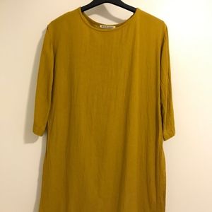 Gold/Mustard Flowy Top, Black Crane